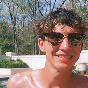 Meet your Posher, Jackson